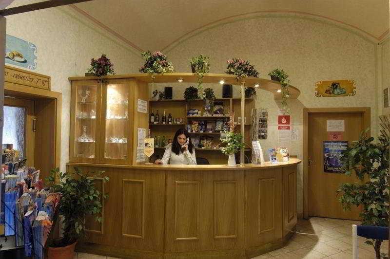 Hostel Junior Πράγα Εξωτερικό φωτογραφία